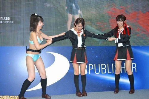 帮美女撕衣服游戏,揭秘“帮美女撕衣服”游戏的魅力与争议(图2) 帮美女撕衣服游戏,揭秘“帮美女撕衣服”游戏的魅力与争议(图2)