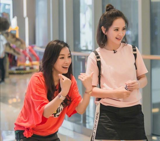 紧身游戏服,探索时尚游戏服的潮流与魅力(图2) 紧身游戏服,探索时尚游戏服的潮流与魅力(图2)