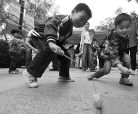 南京地面游戏,探寻游戏中的历史与现代交融(图3) 南京地面游戏,探寻游戏中的历史与现代交融(图3)
