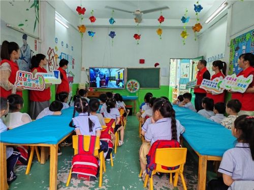 湖边镇游戏,探寻神秘古村落的奇幻之旅(图3) 湖边镇游戏,探寻神秘古村落的奇幻之旅(图3)