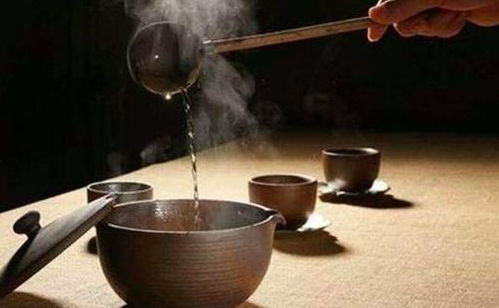 餐桌游戏喝酒,一场欢乐与挑战并存的盛宴(图3) 餐桌游戏喝酒,一场欢乐与挑战并存的盛宴(图3)