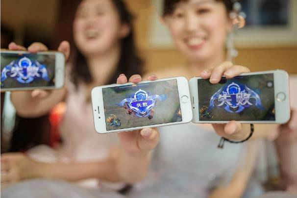 接亲游戏脚趾,趣味接亲游戏新玩法(图3) 接亲游戏脚趾,趣味接亲游戏新玩法(图3)