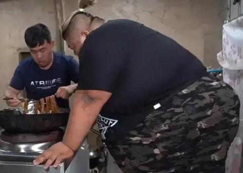 病床打游戏,病患的娱乐新选择(图1) 病床打游戏,病患的娱乐新选择(图1)