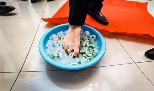 接亲游戏毯,见证甜蜜爱情的独特仪式(图2) 接亲游戏毯,见证甜蜜爱情的独特仪式(图2)
