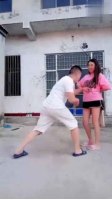 耍夫妻游戏,解锁亲密关系的新篇章(图1) 耍夫妻游戏,解锁亲密关系的新篇章(图1)