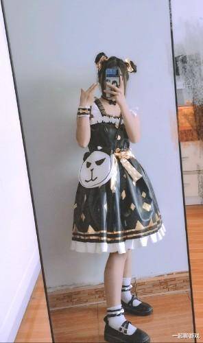衣服上游戏,探索衣服上的游戏魅力(图2) 衣服上游戏,探索衣服上的游戏魅力(图2)