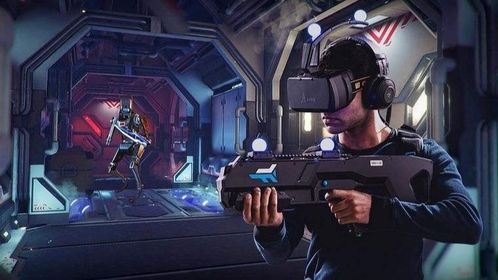vr游戏铁柱,VR游戏中的钢铁战士传奇(图1)
