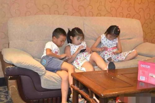 小孩游戏太深,揭秘现代儿童娱乐世界的挑战(图3) 小孩游戏太深,揭秘现代儿童娱乐世界的挑战(图3)