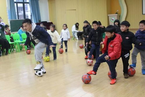 幼儿体育游戏平衡游戏,平衡技巧培养与趣味挑战(图3) 幼儿体育游戏平衡游戏,平衡技巧培养与趣味挑战(图3)