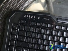 蓝色游戏键盘,打造个性化游戏体验的利器(图3) 蓝色游戏键盘,打造个性化游戏体验的利器(图3)