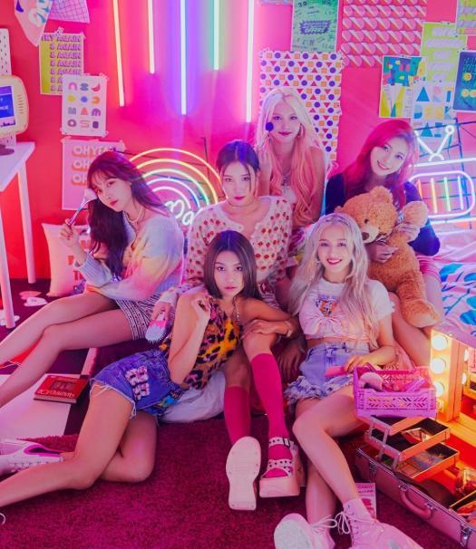 kpop游戏女团,揭秘Kpop游戏中的虚拟女团魅力(图2) kpop游戏女团,揭秘Kpop游戏中的虚拟女团魅力(图2)
