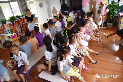 班桌游戏,欢乐时光的精彩瞬间(图2) 班桌游戏,欢乐时光的精彩瞬间(图2)