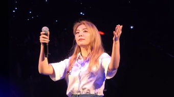 游戏达人妍妍,揭秘电竞圈的璀璨星辉(图2) 游戏达人妍妍,揭秘电竞圈的璀璨星辉(图2)