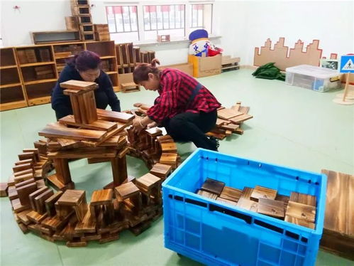 中班三大游戏建构游戏,搭建梦想世界(图2) 中班三大游戏建构游戏,搭建梦想世界(图2)