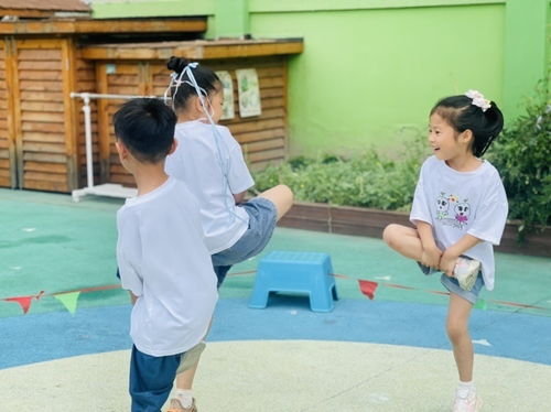幼儿游戏腿,快乐成长的摇篮(图2) 幼儿游戏腿,快乐成长的摇篮(图2)