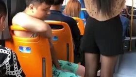 美女臭屁游戏,释放欢乐瞬间(图1) 美女臭屁游戏,释放欢乐瞬间(图1)