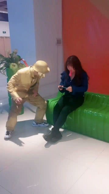 打骂美女游戏,一场虚拟与现实交织的冒险之旅(图3) 打骂美女游戏,一场虚拟与现实交织的冒险之旅(图3)