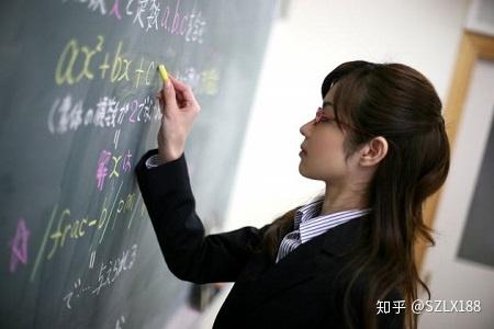 上课指令游戏,课堂指令下的趣味游戏体验(图2)