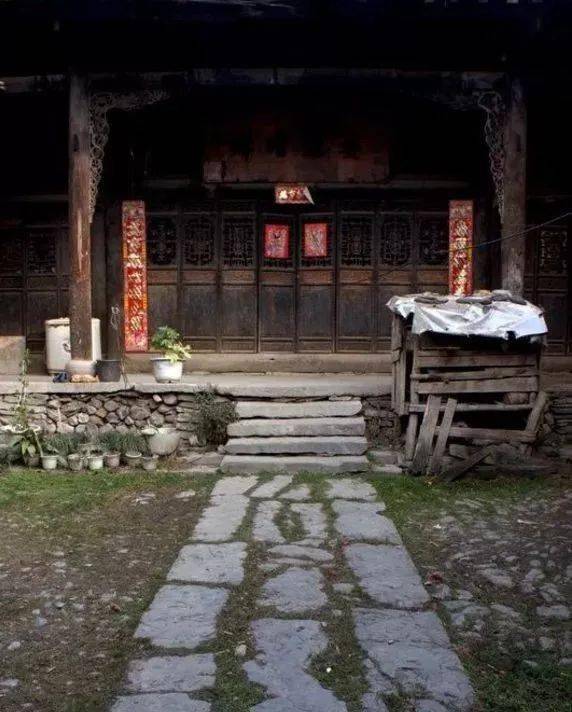老家院子游戏,老家院子里的欢乐时光(图2) 老家院子游戏,老家院子里的欢乐时光(图2)