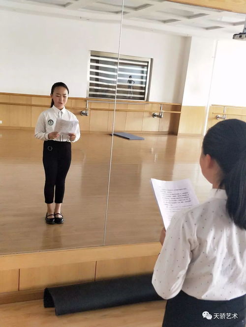 小主持人游戏训练方法,提升主持技巧(图3) 小主持人游戏训练方法,提升主持技巧(图3)
