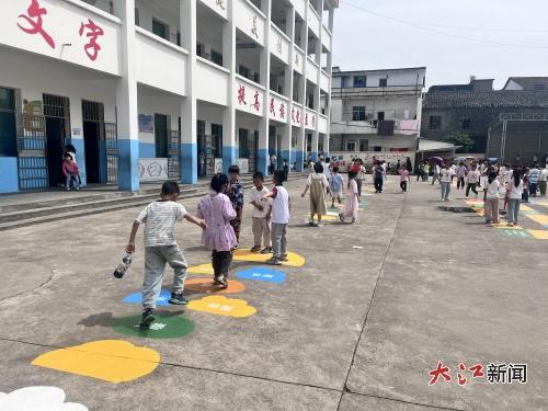 学校游戏操场,探索学校操场多彩活动之旅”(图2) 学校游戏操场,探索学校操场多彩活动之旅”(图2)