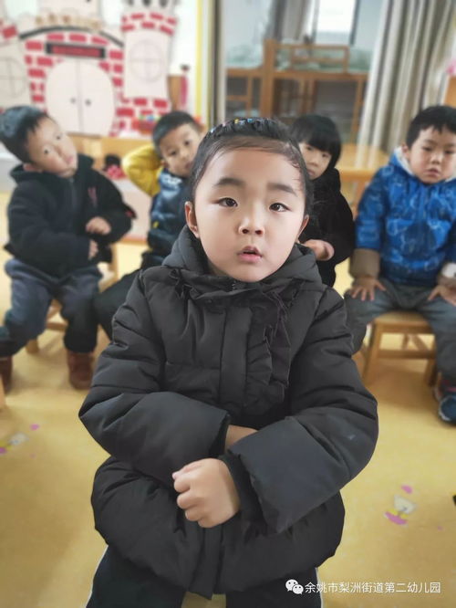 咕噜咕噜手指游戏,寓教于乐的亲子互动时光(图2) 咕噜咕噜手指游戏,寓教于乐的亲子互动时光(图2)