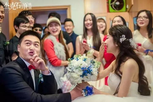 结婚摸瞎子游戏闹伴娘,一场别开生面的结婚狂欢(图3) 结婚摸瞎子游戏闹伴娘,一场别开生面的结婚狂欢(图3)