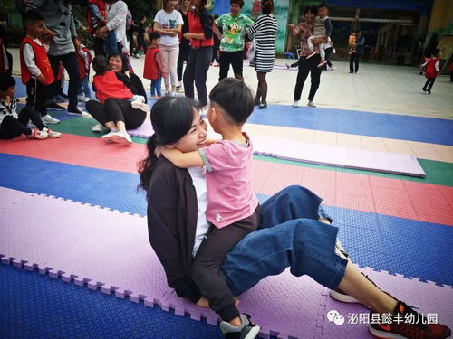 国庆节幼儿游戏,幼儿游戏欢乐时光(图2) 国庆节幼儿游戏,幼儿游戏欢乐时光(图2)