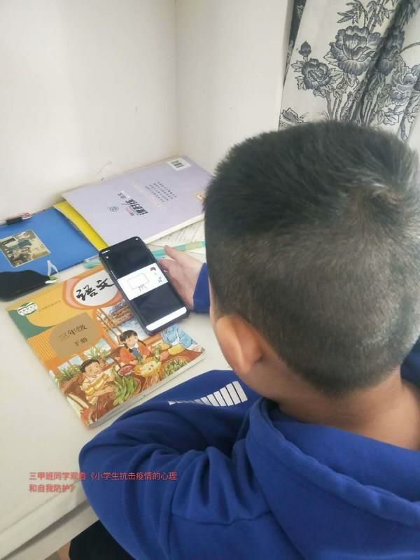 小孩手机游戏视频_小孩玩手机游戏的视频_视频小孩手机游戏大全