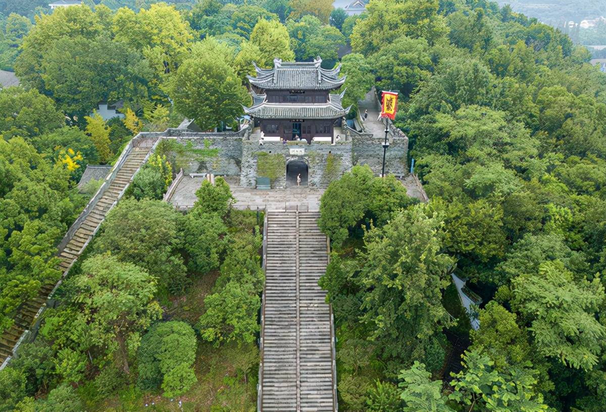 手机最好玩的遨游中国游戏_好玩遨游手机游戏中国手机版_好玩遨游手机游戏中国版
