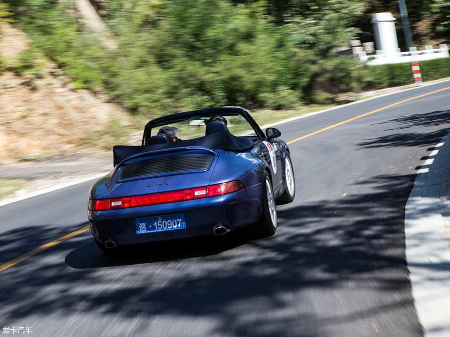 游戏开车摇晃手机_摇晃开车手机游戏叫什么_摇晃手机玩的赛车游戏