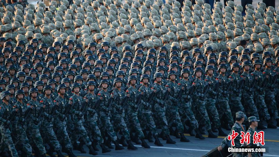 2015年抗战阅兵-盛世华章：中国阅兵纪念抗战胜利70周年