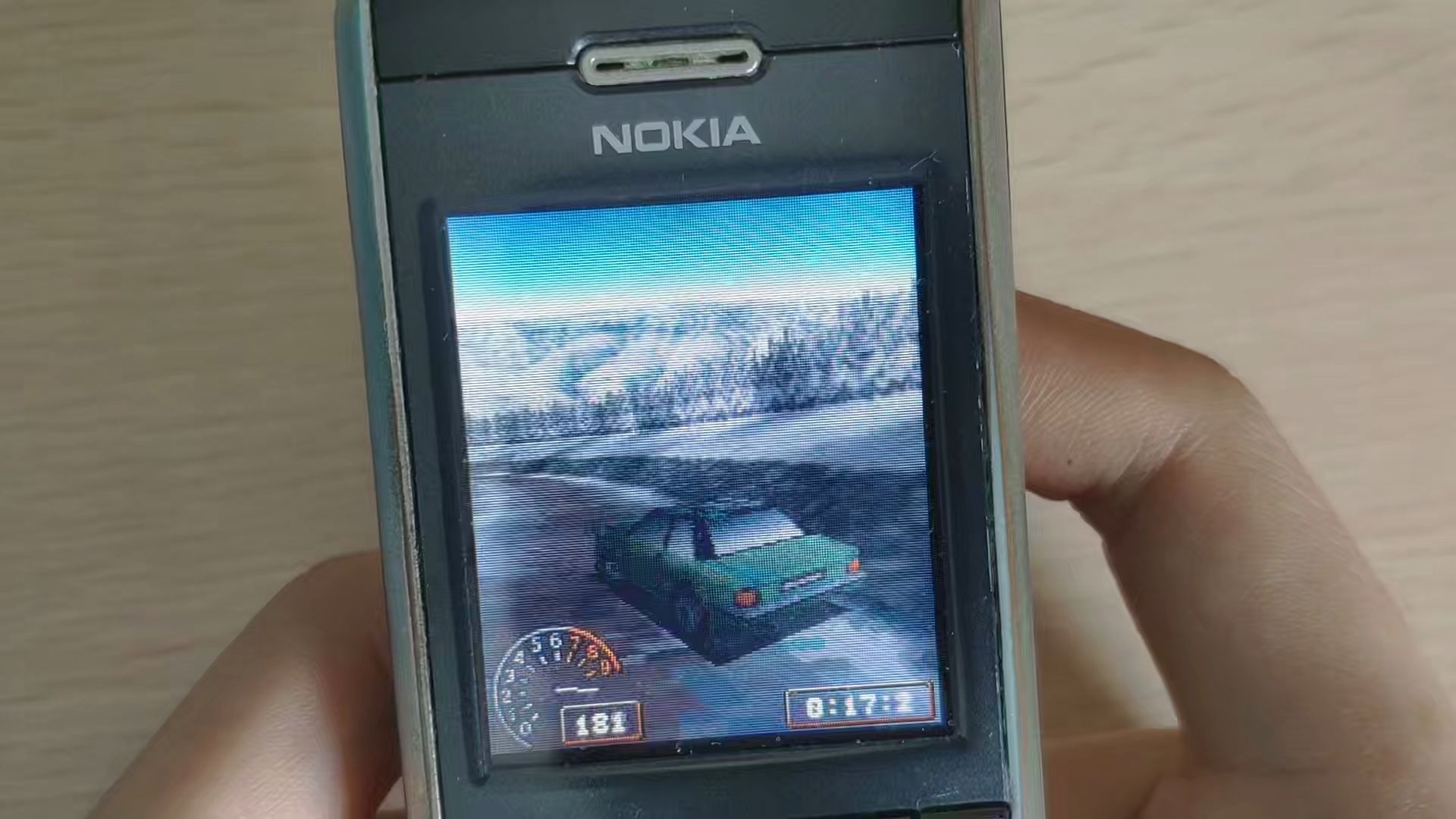最早手机游戏平台-诺基亚3310开启游戏时代：手机游戏之初