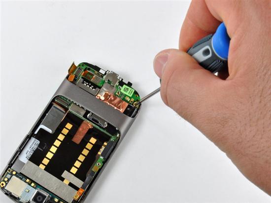 游戏手机电池保护壳怎么拆-玩游戏必备！拆卸游戏手机电池保护壳全攻略