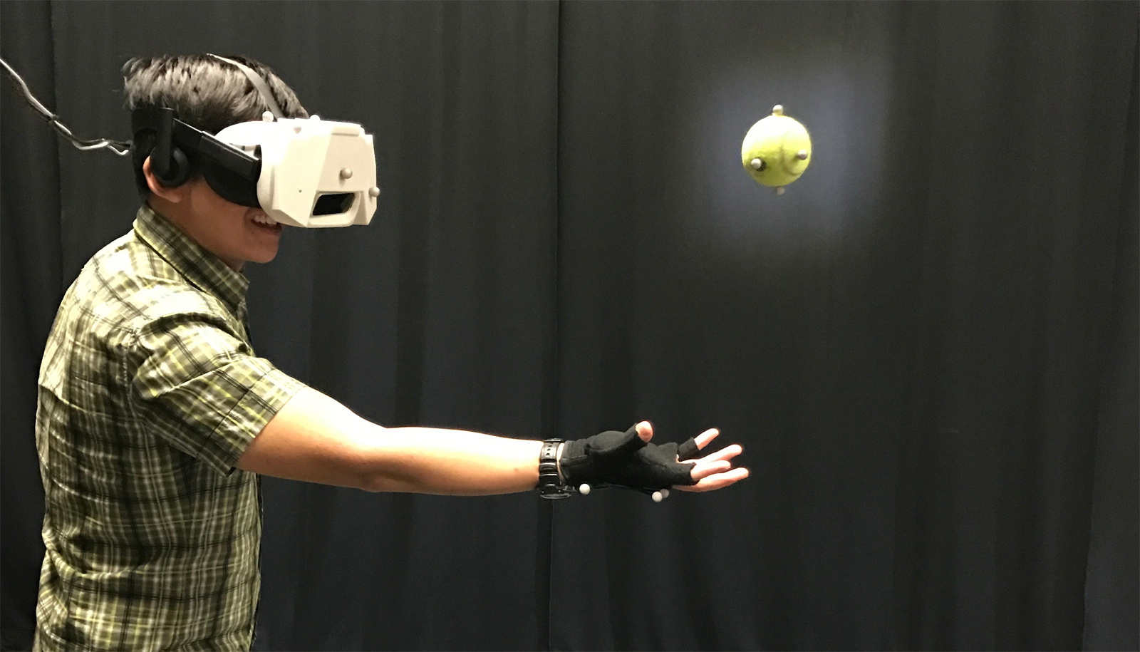 震撼评测揭秘：神游科技虚拟现实产品惊艳登场