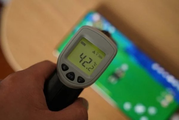 手机玩大型游戏cpu推荐_玩游戏不烫的直屏手机推荐_3g内存5寸屏手机推荐