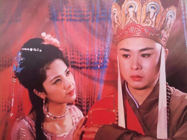 手机玩游戏需要流量吗_看手机玩游戏_小度我要看的手机游戏