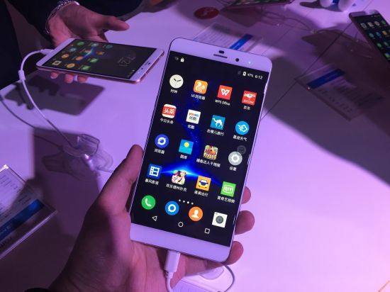 游戏手机蓝魔_蓝魔下载_蓝魔i9s游戏版