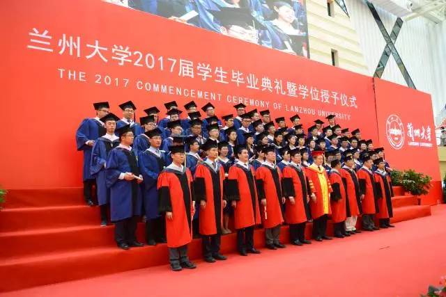 月经量少颜色黑褐色是什么原因_5月29_月亮的拼音