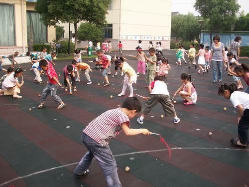 集体幼儿游戏(图1) 集体幼儿游戏(图1)