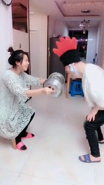鸡头的游戏,趣味与挑战并存的新兴游戏体验(图1) 鸡头的游戏,趣味与挑战并存的新兴游戏体验(图1)
