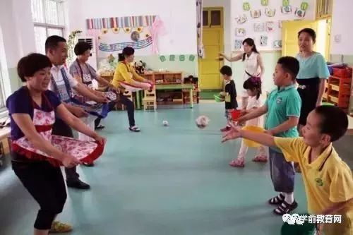 夹珠子游戏,夹珠子游戏的乐趣与技巧(图1) 夹珠子游戏,夹珠子游戏的乐趣与技巧(图1)
