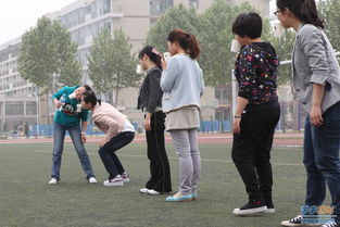 搞笑集体游戏,轻松打造欢乐时光”(图2) 搞笑集体游戏,轻松打造欢乐时光”(图2)