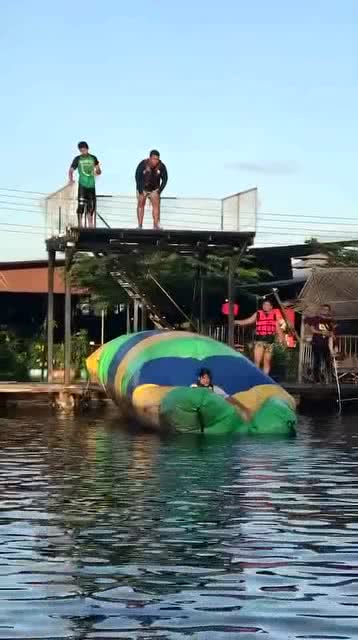 适合水上玩的游戏,畅玩水上游戏攻略(图3) 适合水上玩的游戏,畅玩水上游戏攻略(图3)