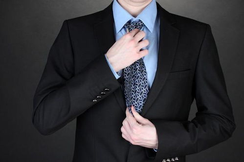 西装游戏男,男生西装穿搭指南(图3) 西装游戏男,男生西装穿搭指南(图3)