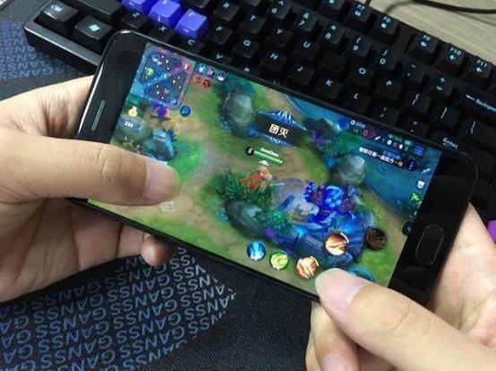一加5打游戏怎么样,畅快淋漓的竞技盛宴(图2) 一加5打游戏怎么样,畅快淋漓的竞技盛宴(图2)