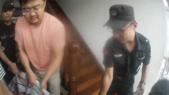 扯床单游戏,揭秘校园里的趣味互动与青春回忆(图2) 扯床单游戏,揭秘校园里的趣味互动与青春回忆(图2)