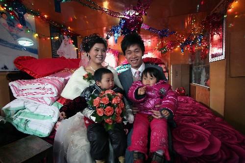 结婚生孩子游戏视频(图2)