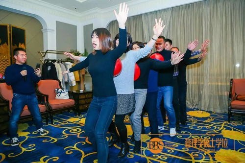 新生见面会游戏,新生见面会趣味游戏大揭秘”(图2) 新生见面会游戏,新生见面会趣味游戏大揭秘”(图2)