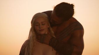 权利的游戏哪集尺度大,禁忌之恋与血腥复仇的极致演绎(图1)